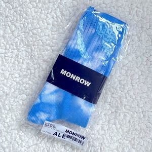 Brand New Unopened organic tie dye socks from MONROW
Retail price $34